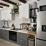 Kameni Dvori * Dubrava (Sibenik-Knin)