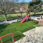 Tatil Evi Kameni Dvori Dubrava (Sibenik-Knin)