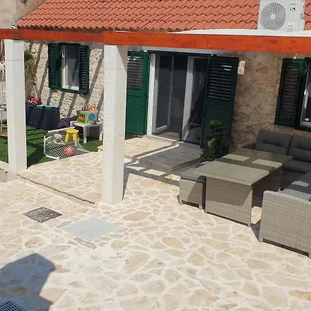 Kameni Dvori Ferienhaus
