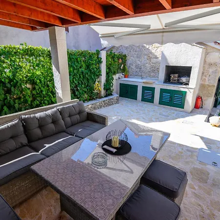 Kameni Dvori Σπίτι διακοπών Dubrava (Sibenik-Knin)