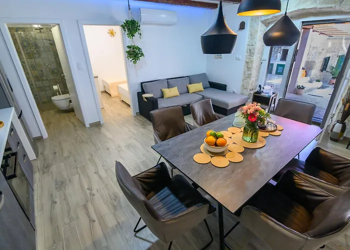 Hébergement de vacances Kameni Dvori Dubrava (Sibenik-Knin)