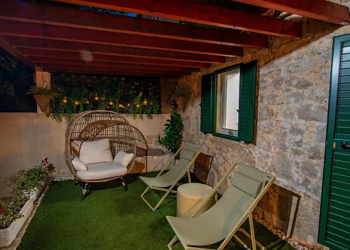 Kameni Dvori Hébergement de vacances Dubrava (Sibenik-Knin)